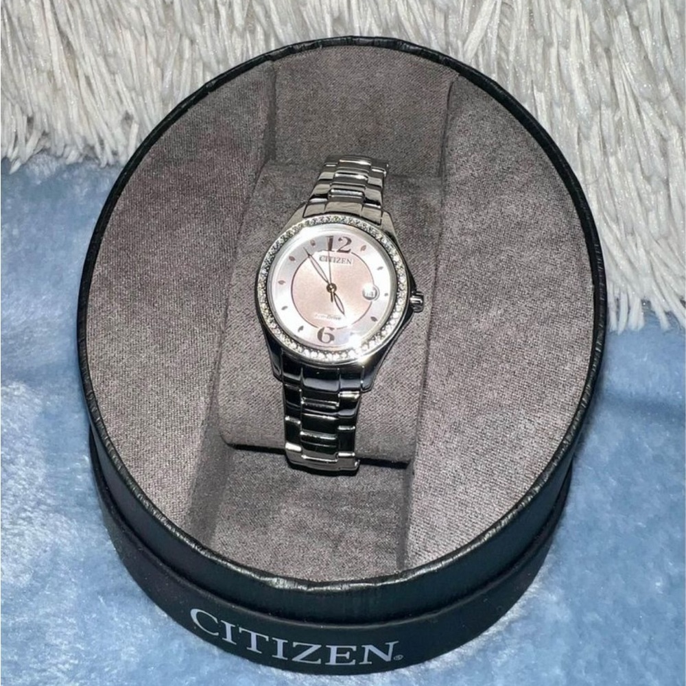 brand new citizen watch, never worn